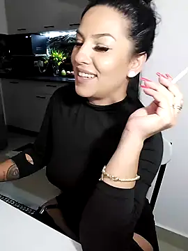 hot-babygirl's cam snapshot