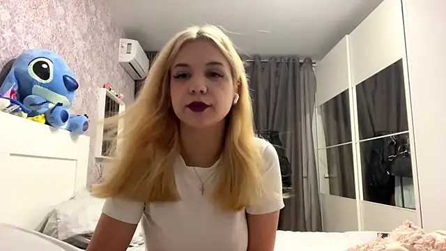 Randa_babygirl's cam snapshot