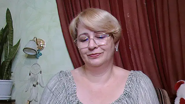 Selena-Velvet's cam snapshot