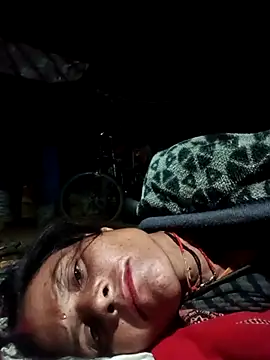 Dipti_bb's cam snapshot