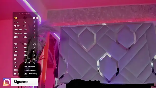 Sara_Foxx1's cam snapshot