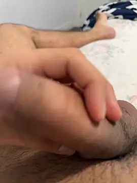 Pussylover_32's cam snapshot