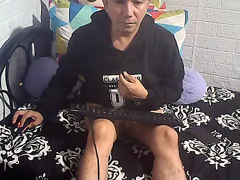 yourasiandesire69's cam snapshot