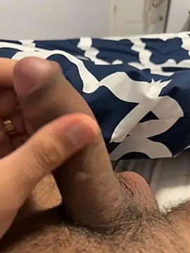 Pussylover_32's cam snapshot