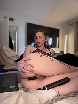 DallasAria's cam snapshot