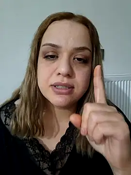 Cansuxyolu live sex cam