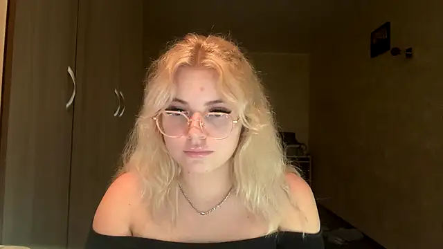 sunshinyflash's cam snapshot