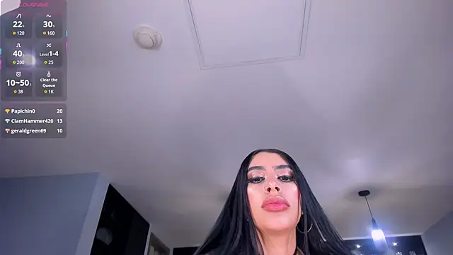 LeahLombardi_'s cam snapshot