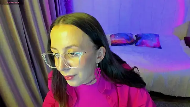 CurlySteph's cam snapshot