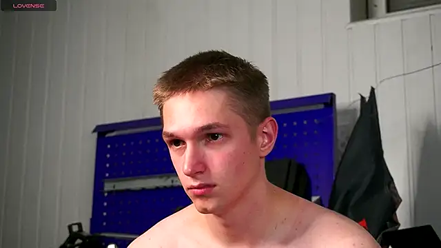 dustyn_fox's cam snapshot