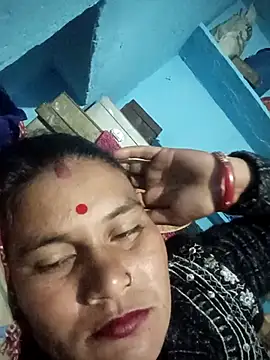 Chinki_pande's cam snapshot