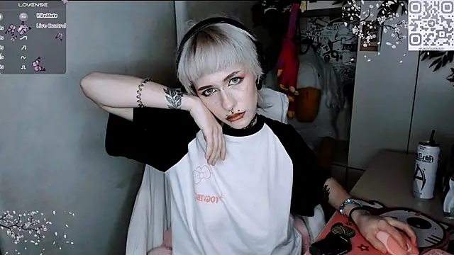 say_mary's cam snapshot