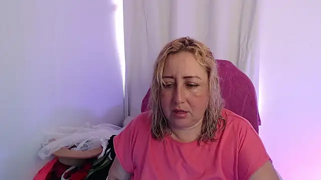 Mature_2025's cam snapshot