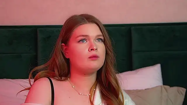 CrystalLyons's cam snapshot