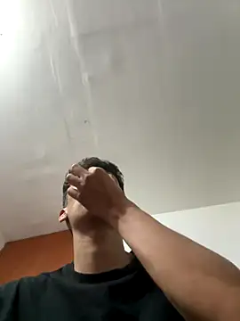 _Kinky69_'s cam snapshot