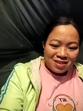 Nadia-a live sex cam