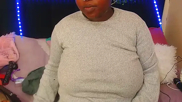 AmazingDarkDoll's cam snapshot