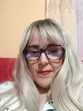 Amelialove42's cam snapshot