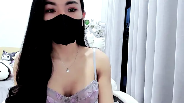 Lita-Julia's cam snapshot