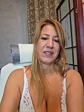 LissyJains's cam snapshot