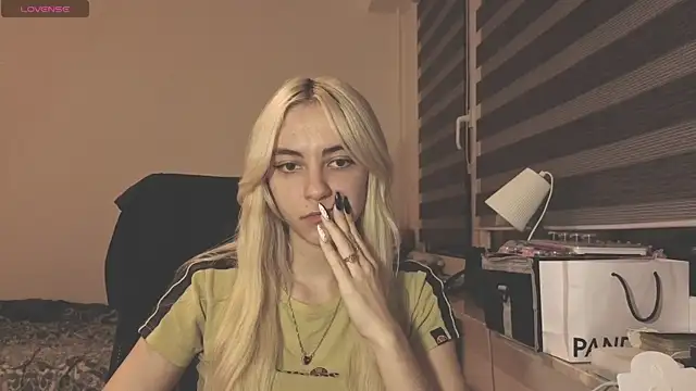 misa__liaaa's cam snapshot