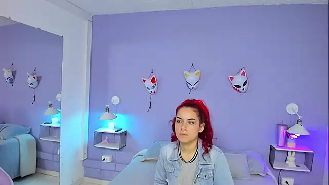 Sophie_Russell_'s cam snapshot