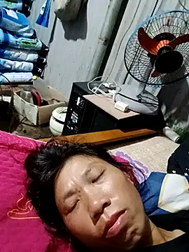 bella-la's cam snapshot