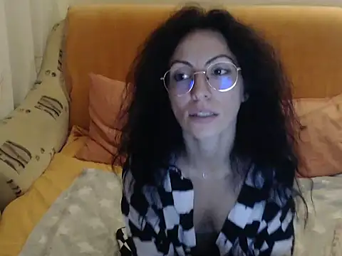 Emmatoo's cam snapshot