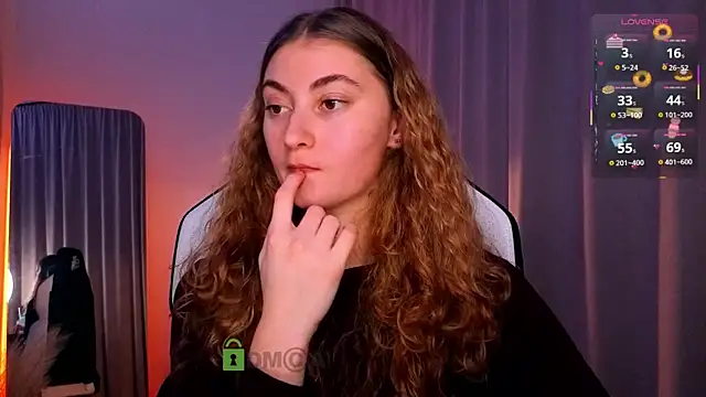 lady_curls's cam snapshot