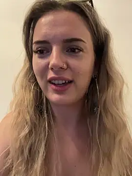 LexyGold's cam snapshot