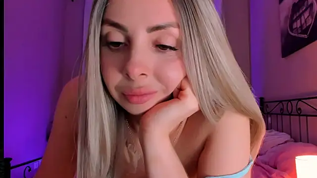 VelvetEliza's cam snapshot