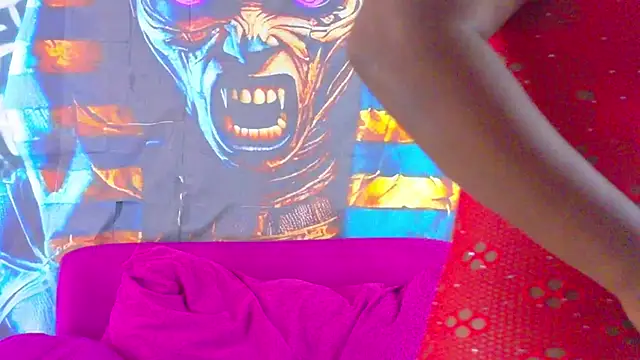 ChannelCroix's cam snapshot