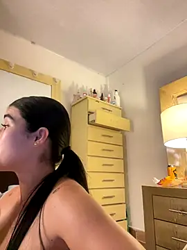 Sweet_and_caramel's cam snapshot