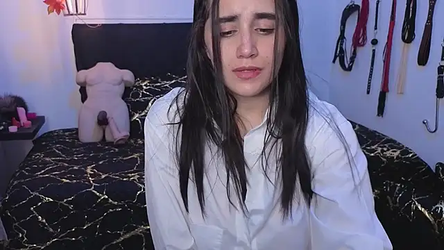 elowen_halley1's cam snapshot