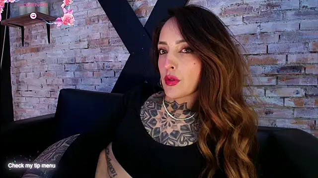 Megan_inked's cam snapshot