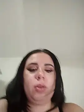 AdelinaJude's cam snapshot