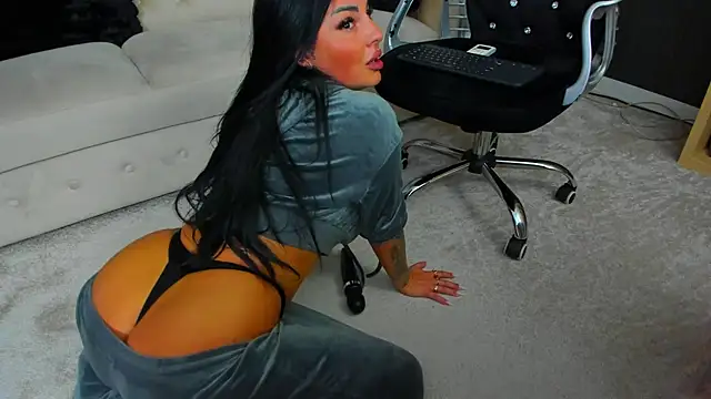 anemarieejolie's cam snapshot