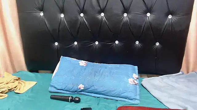 SexyBlackDiamondX's web cam