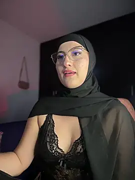 Badra_Abaid's cam snapshot