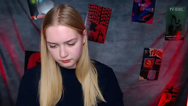 MademoiselleCl's cam snapshot