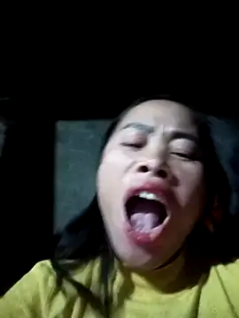 CoMay003's cam snapshot