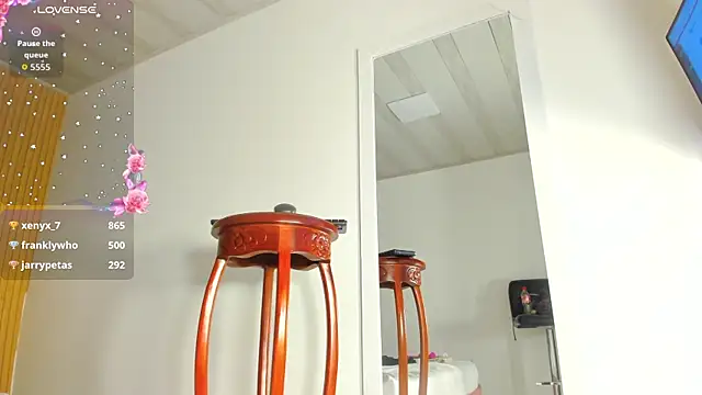 bella_tinkerbell_bahamas live sex cam