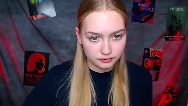 MademoiselleCl's cam snapshot