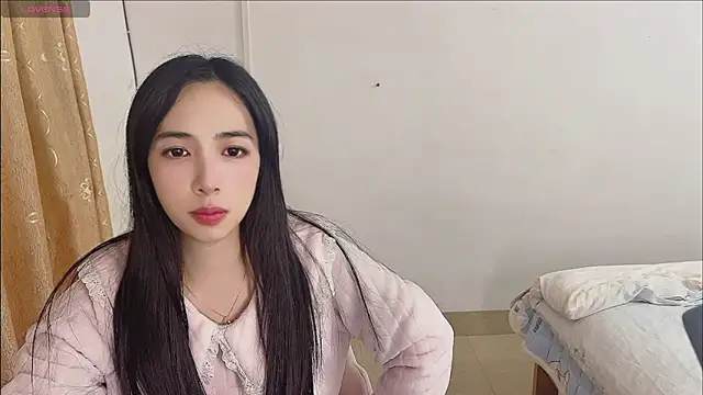 by-Hannah's cam snapshot