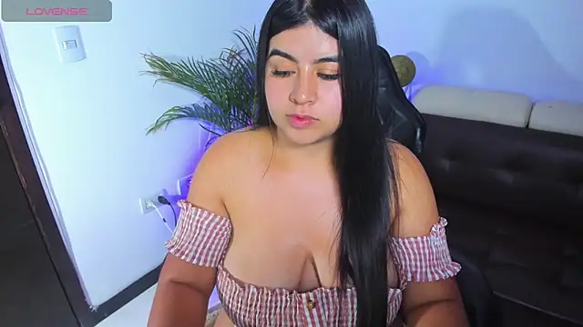 rose_honey_'s cam snapshot