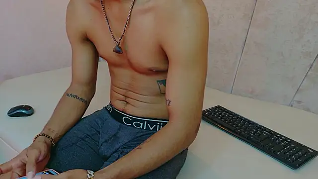 Annyeli live sex cam