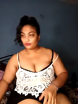 HottyOlly's cam snapshot