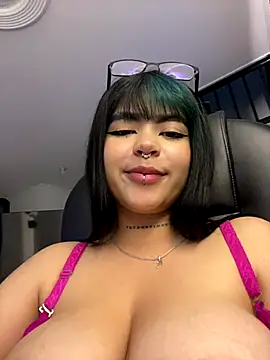 VIOLET_EF's cam snapshot