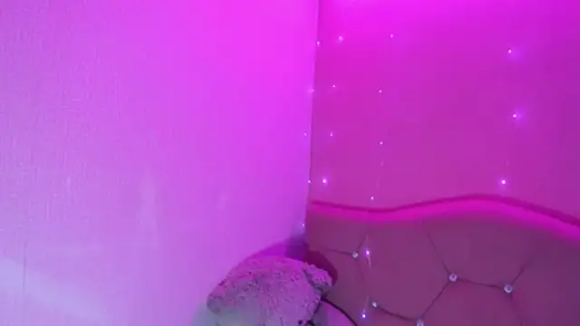 Gaia_Mistic18's cam snapshot