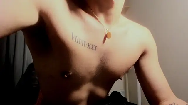 latiin_boy21's cam snapshot